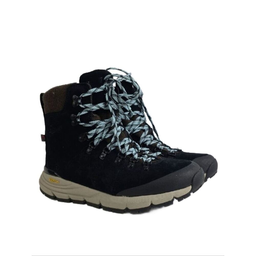 Danner Arctic 600 Side Zip Lace-Up Women's‎ Hiking Boot